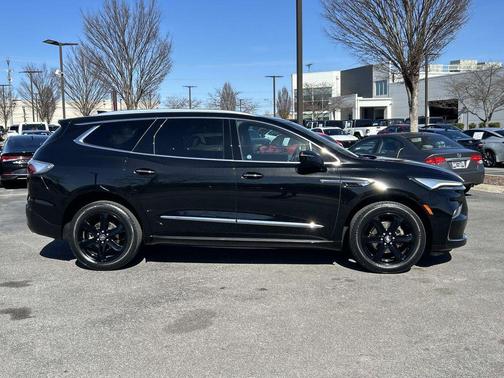 2024 Buick Enclave Essence FWD