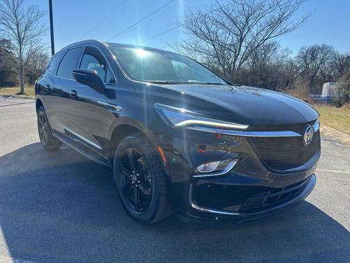 2024 Buick Enclave Essence FWD