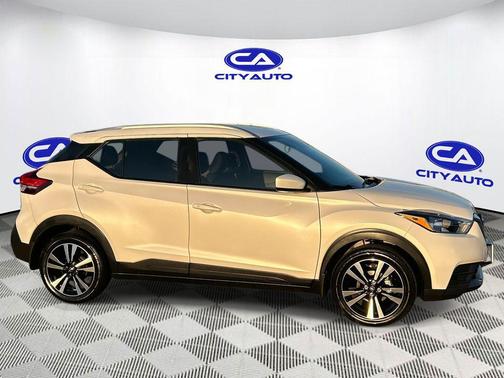 2020 Nissan Kicks SV