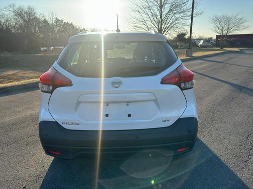 2020 Nissan Kicks SV