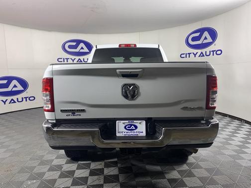 2022 RAM 2500 Big Horn Crew Cab 4x4 6'4' Box