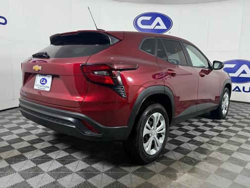 2025 Chevrolet Trax LS