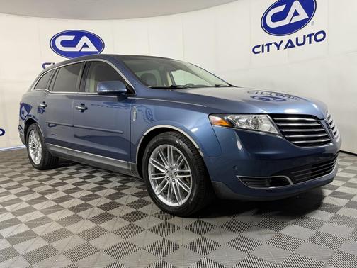 2019 Lincoln MKT Reserve