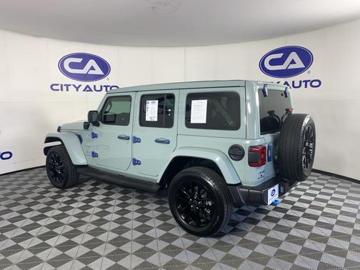 Earl Clearcoat 2024 Jeep Wrangler 4xe Sahara
