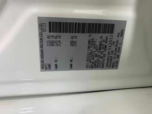 Pearl White Tricoat 2023 Nissan Maxima SR Xtronic CVT
