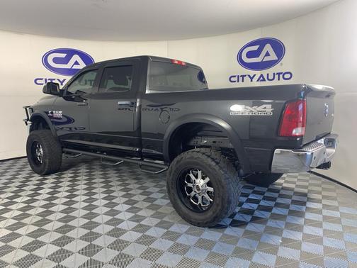 2018 RAM 2500 Tradesman Crew Cab 4x4 6'4' Box