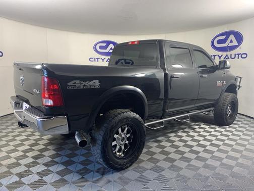 2018 RAM 2500 Tradesman Crew Cab 4x4 6'4' Box