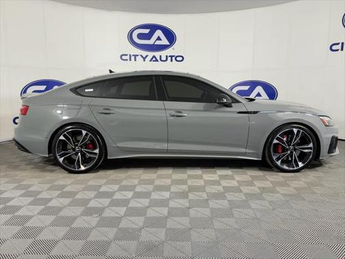 2022 Audi S5 3.0T Prestige