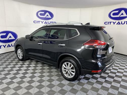 Magnetic Black Pearl 2019 Nissan Rogue S