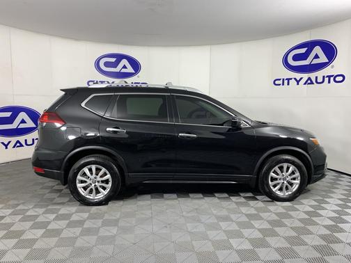 Magnetic Black Pearl 2019 Nissan Rogue S
