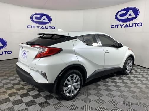 2020 Toyota C-HR LE