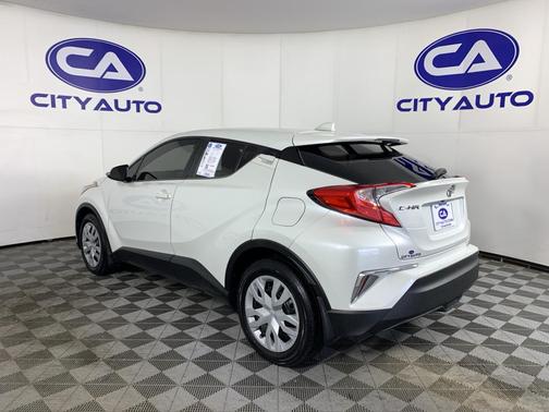 2020 Toyota C-HR LE