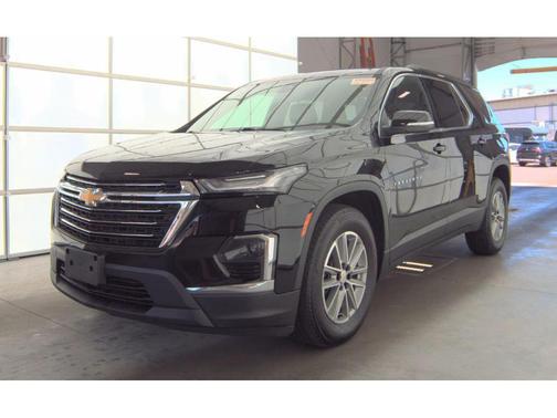 Mosaic Black Metallic 2023 Chevrolet Traverse LT Leather
