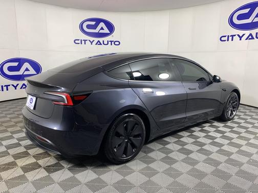 2025 Tesla Model 3 Long Range