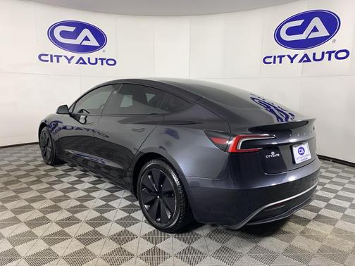 2025 Tesla Model 3 Long Range