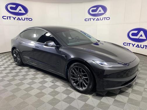 2025 Tesla Model 3 Long Range