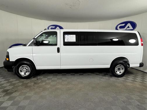 2023 Chevrolet Express 3500 RWD 3500 Extended Wheelbase LS