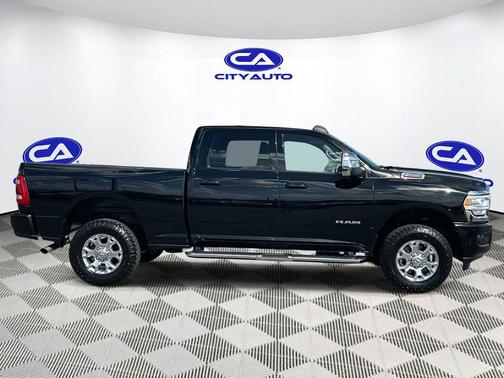 2024 RAM 2500 Laramie Crew Cab 4x4 6'4' Box