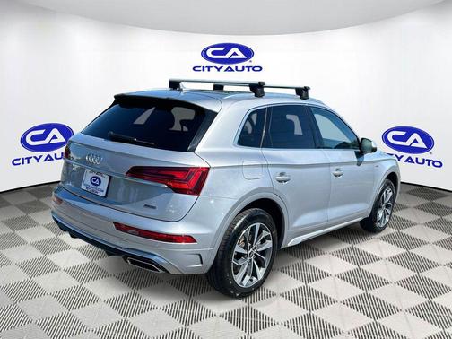 Florett Silver Metallic 2024 Audi Q5 45 S line Premium Plus