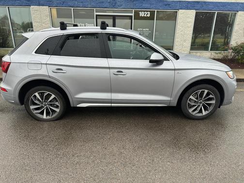 Florett Silver Metallic 2024 Audi Q5 45 S line Premium Plus