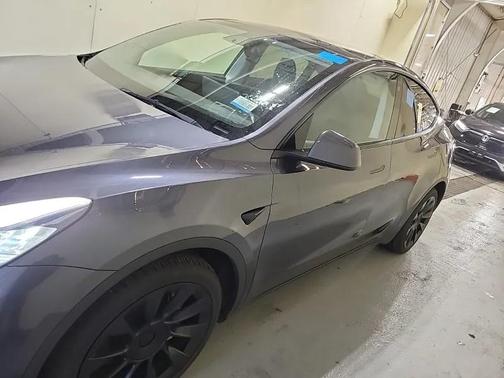 GRAY 2022 Tesla Model Y Long Range Dual Motor All-Wheel Drive