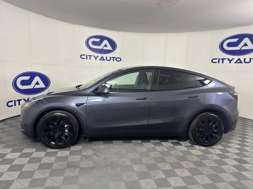 GRAY 2022 Tesla Model Y Long Range Dual Motor All-Wheel Drive