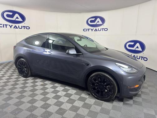 GRAY 2022 Tesla Model Y Long Range Dual Motor All-Wheel Drive