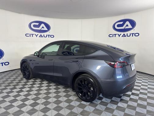 GRAY 2022 Tesla Model Y Long Range Dual Motor All-Wheel Drive