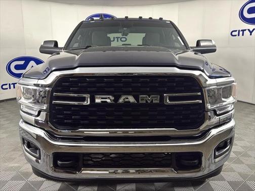 2022 RAM 3500 Big Horn Crew Cab 4x2 6'4' Box