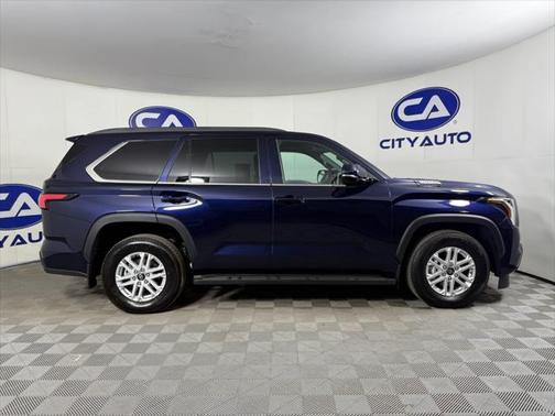 2025 Toyota Sequoia SR5