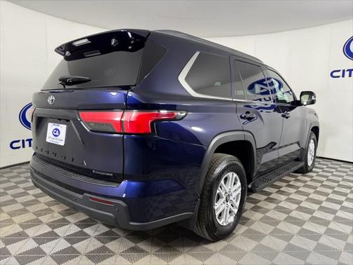 2025 Toyota Sequoia SR5