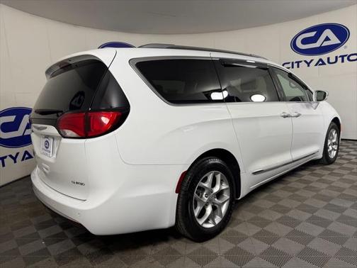 2020 Chrysler Pacifica Limited