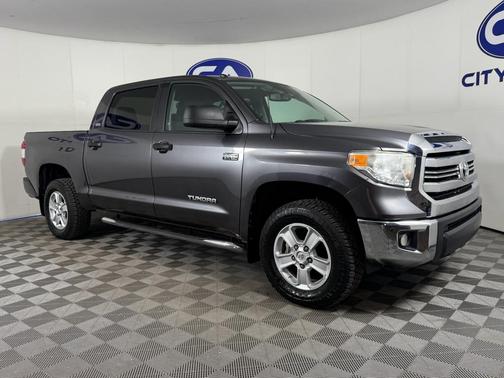 2017 Toyota Tundra SR5