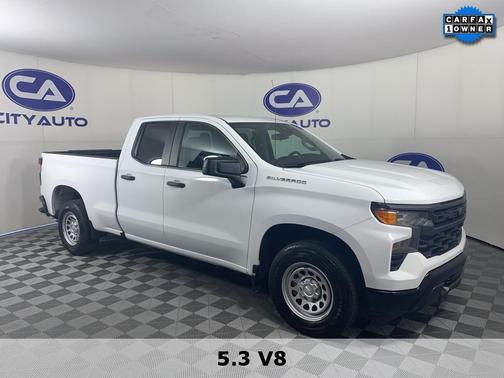 Summit White 2022 Chevrolet Silverado 1500 WT