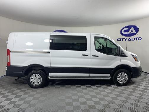 Oxford White 2025 Ford Transit-250 Base
