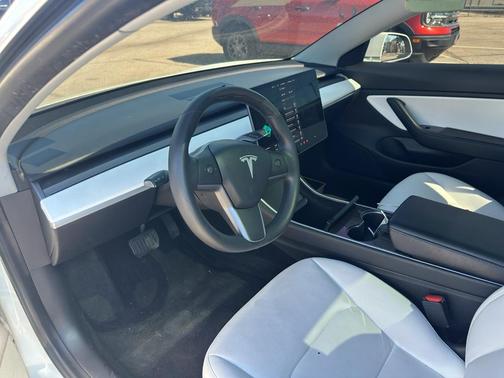 2020 Tesla Model 3 Standard Range