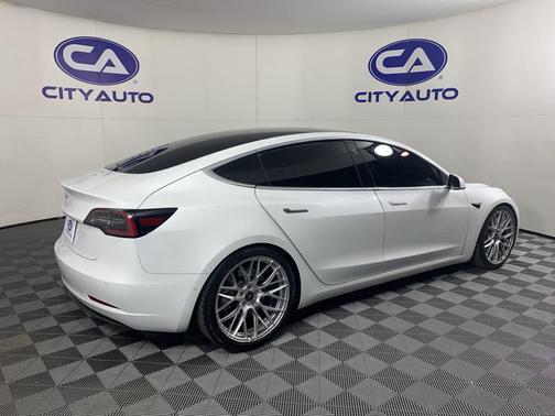 2020 Tesla Model 3 Standard Range