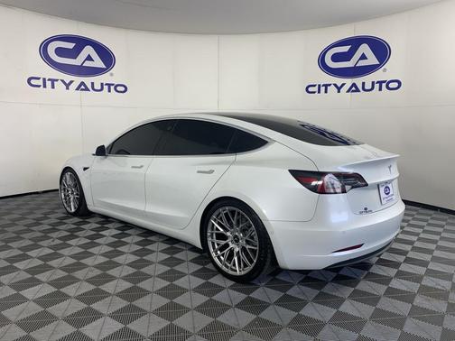 2020 Tesla Model 3 Standard Range