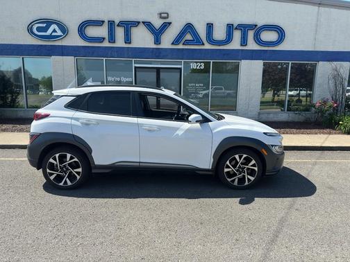 Lunar White 2023 Hyundai KONA Limited