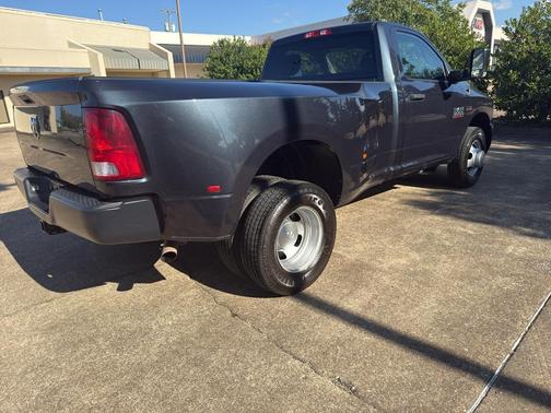 2018 RAM 3500 Tradesman Regular Cab 4x2 8' Box