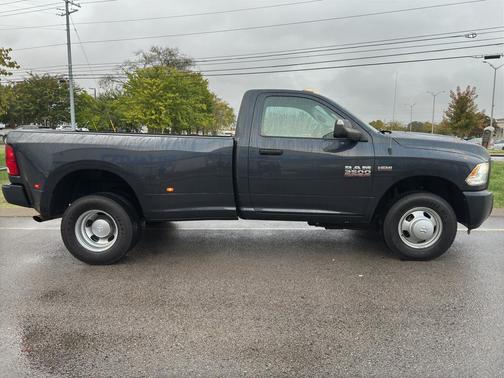 2018 RAM 3500 Tradesman Regular Cab 4x2 8' Box