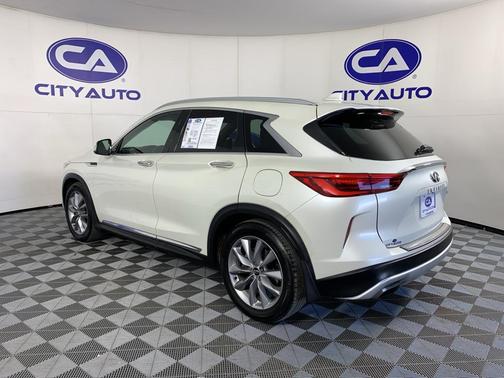 Majestic White 2019 INFINITI QX50 Luxe