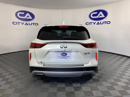 Majestic White 2019 INFINITI QX50 Luxe