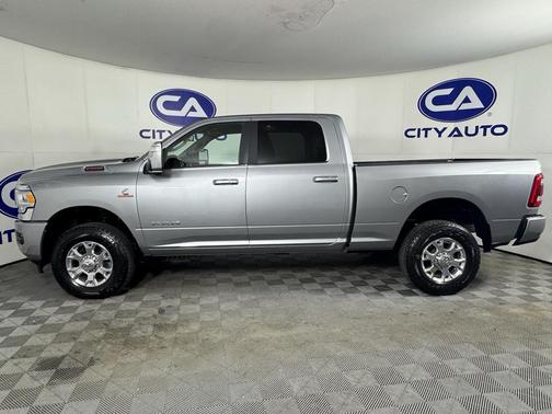 2024 RAM 2500 Laramie Crew Cab 4x4 6'4' Box