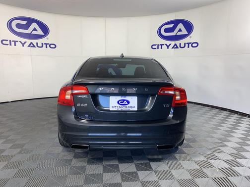 2016 Volvo S60 T5 Drive-E Premier