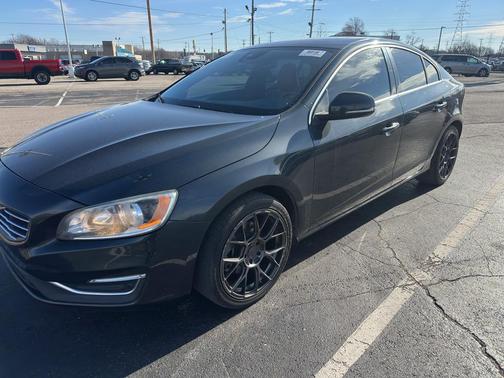 2016 Volvo S60 T5 Drive-E Premier