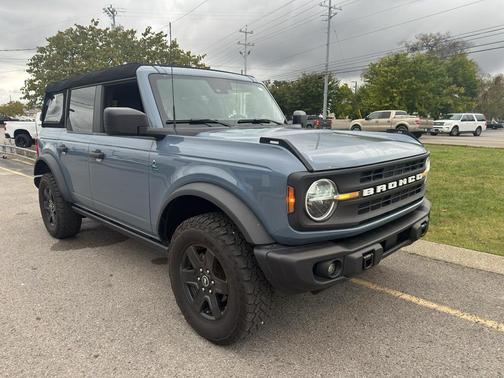 2023 Ford Bronco Black Diamond