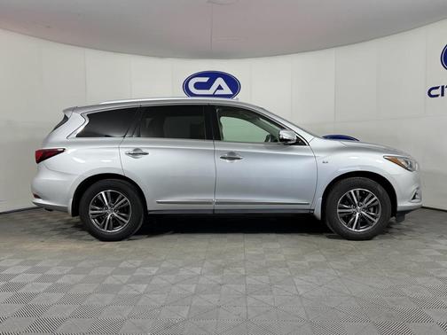 2018 INFINITI QX60 Base