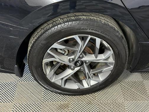 2021 Hyundai SONATA SEL