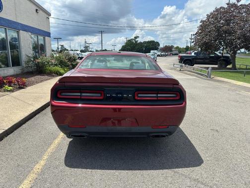 Octane Red Pearlcoat 2019 Dodge Challenger R/T